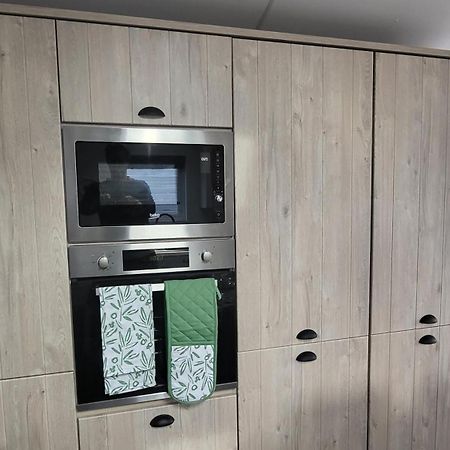 Honeycomb Lodge - Holiday Home 5 Min From פדסטואו מראה חיצוני תמונה