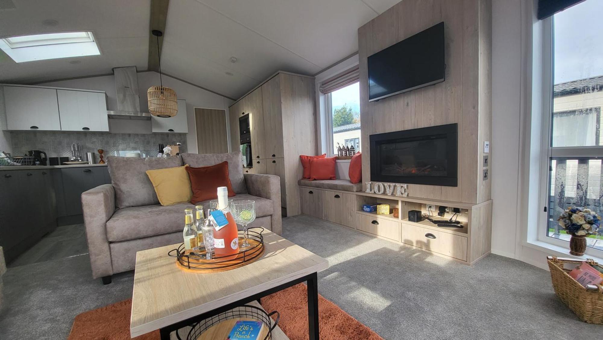 Honeycomb Lodge - Holiday Home 5 Min From פדסטואו מראה חיצוני תמונה
